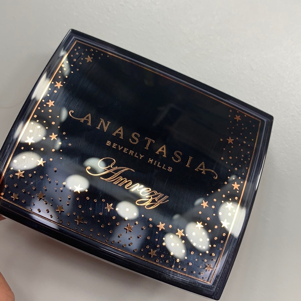 ABH x AMREZY HIGHLIGHTER